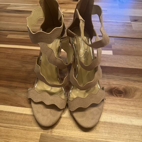 Jessica Simpson tan strappy chandri heels - size 8 - Picture 1 of 10